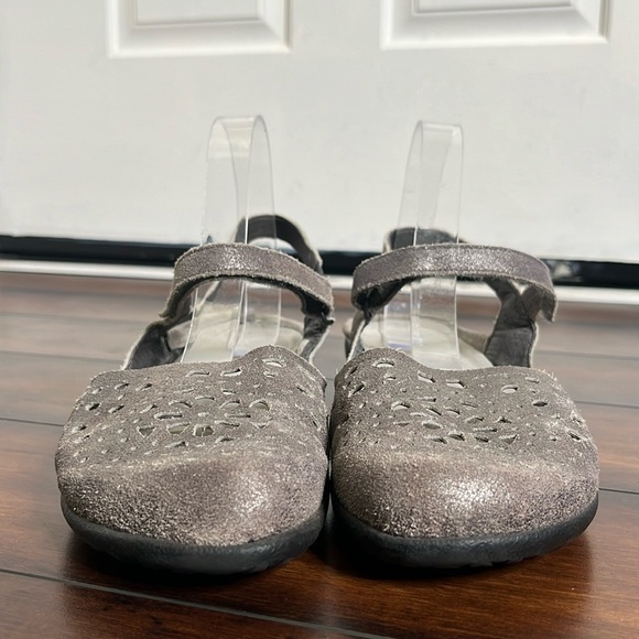 Naot Women's Arataki Closed Toe Slingback Sandals 41 Cork Footbed Arch Comfort - Picture 3 of 9